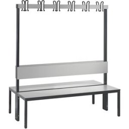 C+P Banco de vestiário COMFORT, com dois lados , HPL, encosto e barra de ganchos, comprimento 1500 mm, cinzento prateado, Banco de vestiário COMFORT, com dois lados, HPL, encosto e barra de ganchos, comprimento 1500 mm, cinzento prateado. Sapatas reguláve