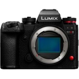 Máquina Fotográfica Digital Mirrorless Full-frame Lumix S1R II - PANASONIC