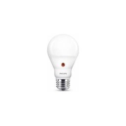 Philips lâmpada LED E27 fosca luz quente com sensor dia/noite 7.5W 60W