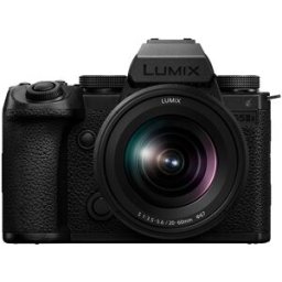 Máquina Fotográfica Digital Lumix S5IIX + Lumix S 20-60mm f/3.5-5.6 - PANASONIC