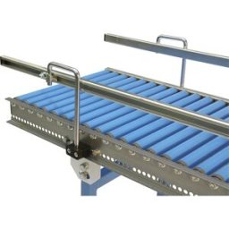 kaiserkraft Guia lateral, curva 90°, de ambos os lados, Guia lateral, curva 90°, de ambos os lados. Condução segura da mercadoria na esteira de rolos. Disponível para troços retos e diferentes raios de curvatura. Altura regulável para requisitos individua