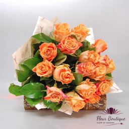 Buchet 17 trandafiri "Peach Roses