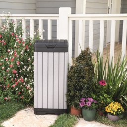Cos gunoi pentru curte, Keter, colectia Rockford, material plastic, forma patrata, culoare gri, cu capac dublu inovator, tava speciala, panouri ondulate, 125 L, dimensiuni 41x41x87.4 cm