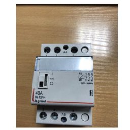 Contactor pe sina DIN CT 230V 3NO 40A cu maneta 412549