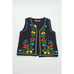 Vesta traditionala fetita Doina