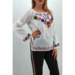 Bluza brodata Floricica