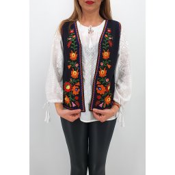 Vesta brodata cu model traditional Doina 4
