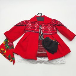 Costum traditional fetita - Palton Rochita Fota Batic si Botosei 2
