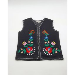 Vesta traditionala fetita Angi 3