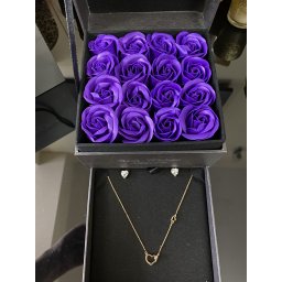 Cadou Trandafiri de sapun Bijuterii Borealy