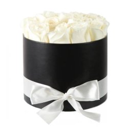 Aranjament floral alb Trandafiri parfumati de sapun, in cutie neagra Luxury (Culoare produse: Alb, TIP PRODUS: Aranjament floral)