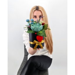 Aranjament floral - Trandafiri si Bujori