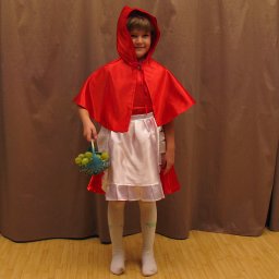 Costum scufita rosie - cod J010