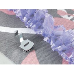 Picioruşul pentru încreţire F012N, pentru masinile Brother computerizate / electromecanice