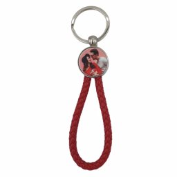 Breloc personalizat cu poza pe ambele parti din metal si snur rosu de piele impletita