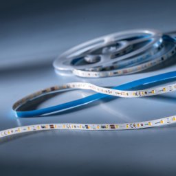 LumiFlex2090 Samsung LED Strip LED alb cald CRI90 3000K 5600lm 24V 70 LED-uri/m Bobină de 5 m (1120lm/m și 12,6W/m)