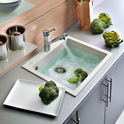 Chiuveta bucatarie granit CookingAid Cube ON5610 Alba Polar White + accesorii montaj
