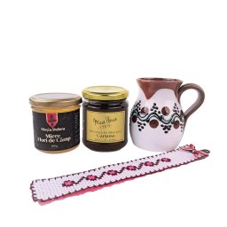 Pachet cadou cu cana ceramica de Sitar Baia Mare, miere, dulceata si semn de carte