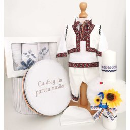 Set Botez Traditional Adi 11 , 4 piese costumas, lumanare, cufar brodat, trusou botez Traditional
