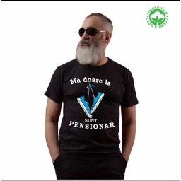 Tricou Pensionare negru, personalizat cu textul Ma doare la tenesi, sunt pensionar tenesi albastri