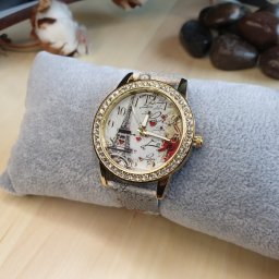 Ceas dama turnul Eiffel