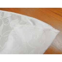 Set fata de masa damasc alb cu dantela, 320x150 cu 12 servetele fara dantela