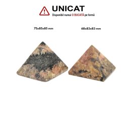 Piramida Piatra Lunii cu Turmalina Minerala Naturala - 68-75 x 83-85 mm - Unicat