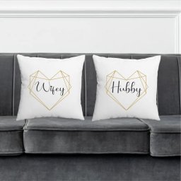 Set perne cuplu personalizate cu textul Hubby, Wifey