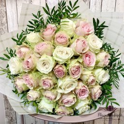 Buchet 31 trandafiri "Sweet Love