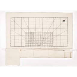 Suport multifunctional pentru masina de cusut, cu scara metrica, dimesiune 52x90 cm, cu 3 buzunare pentru accesorii