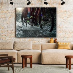 Tablou Mountain rider splashing water