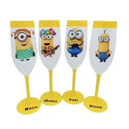 Set 4 pahare pentru parinti si nasi botez, Minioni - FEIS205011