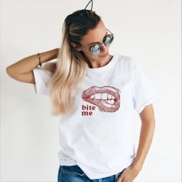 Tricou alb personalizat: Bite me (dama)
