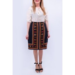 Fusta cu motive traditionale Amalia 2