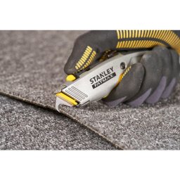Stanley 0-10-789, cutter cu schimbare rapida a lamei, 180 mm, + 4 lame, blister