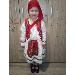 Costum popular fetite Maria format din 5 piese ( 1 ani si 8 ani )