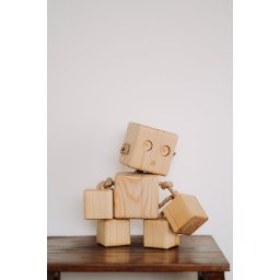 Jucarie Robot din Lemn