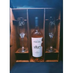 Cutie Cadou pentru Nasi, sticla de vin si 2 pahare gravate laser - KLTM212006