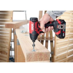 SKIL 3210 GB Surubelnita cu impact cu acumulator, 1x Accu, incarcator, geanta