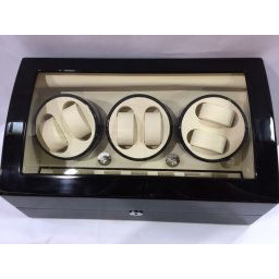 Watch winder pentru sase ceasuri si sapte locuri pentru ceasuri