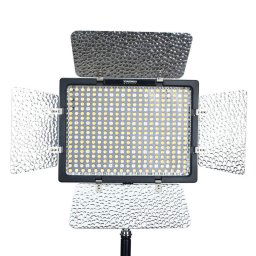 Yongnuo YN300 IV Lampa foto-video 3200K-5600K + RGB