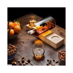 Set Decantor Sticla cu Ciocan in Interior cu 2 Pahare & Suport Lemn