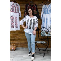 Ie Traditionala Lili 2