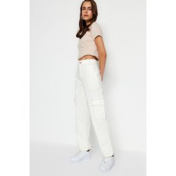 Blugi Trendyol White High Waist cu buzunare cargo