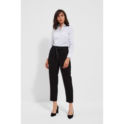 Pantaloni cu picioare drepte și o legătură în talie - negru