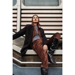 Pantaloni trening de dama, Moodo