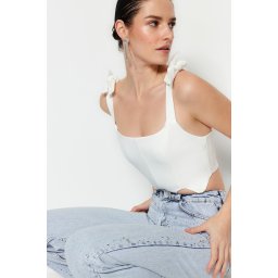 Top dama Trendyol Ecru