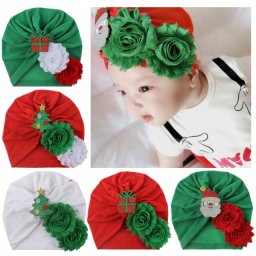 Caciulita tip turban cu floricele si personaje de Craciun