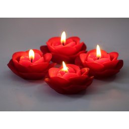 Set cadou Red Roses 3 trandafiri rosii lumanare 6x4cm
