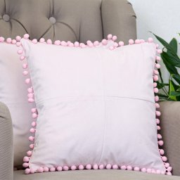 Set doua perne decorative cu fata detasabila catifea roz COMFY Fantasy cu pom pom 2x40x40cm